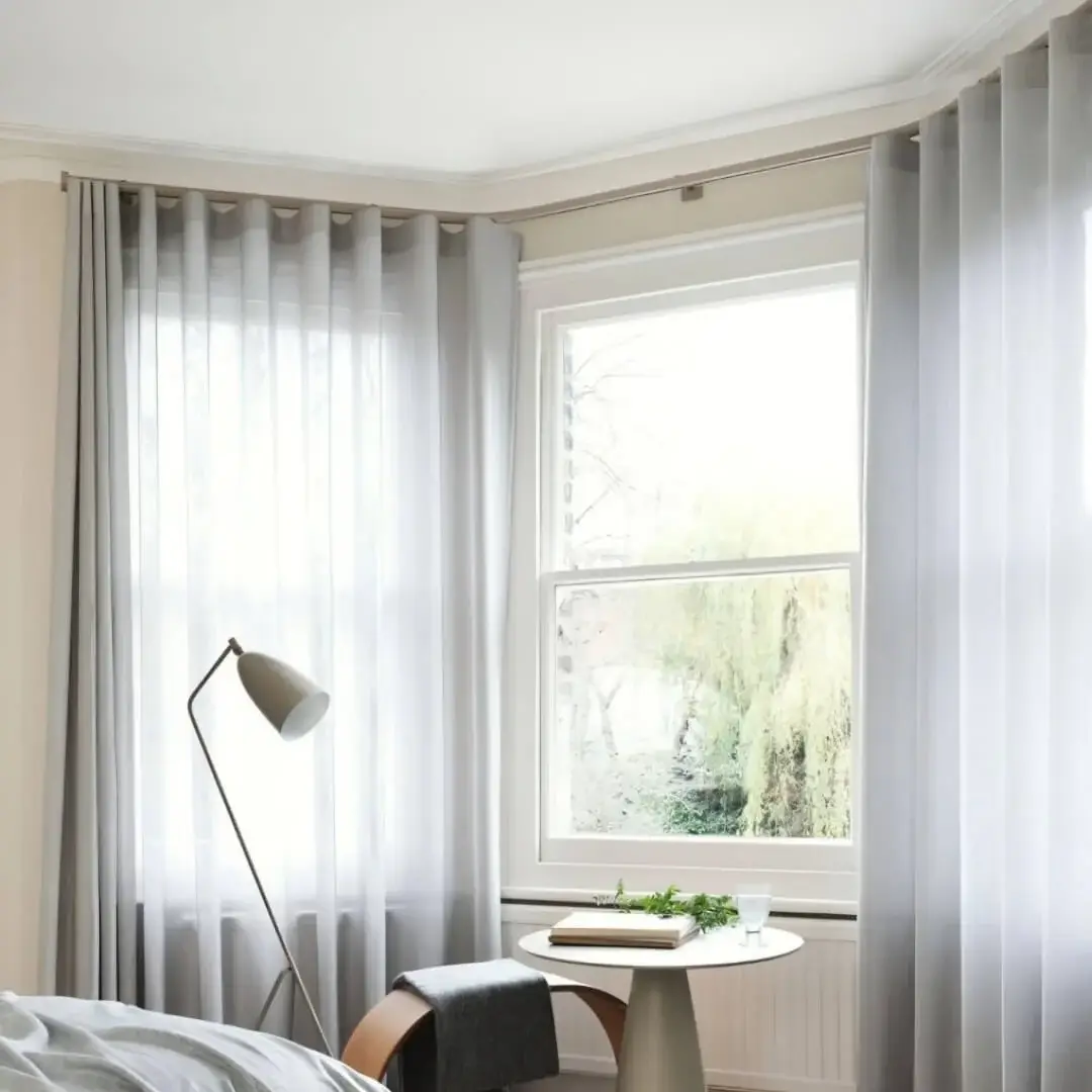bay window curtain track